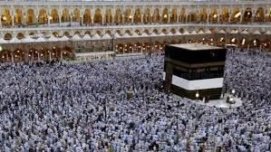 طواف الإفاضة هل يجوز تأخيره مع طواف الوداع وهل للحاج أن يفصل بين الأشواط السبعة بشرب ماء سؤال : Ù‡Ù„ Ø·ÙˆØ§Ù Ø§Ù„ÙˆØ¯Ø§Ø¹ ÙˆØ§Ø¬Ø¨ ÙˆÙ…Ø§Ø°Ø§ ÙŠÙØ¹Ù„ Ø§Ù„Ù…Ø³Ù„Ù… Ø­Ø§Ù„ ØªØ±ÙƒÙ‡ Ù…ØµØ± Ø§Ù„ÙˆØ·Ù†