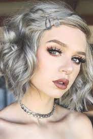 stunning ways to wear short layered hair short layered wavy hairstyles thick hair styles wavey hair