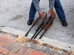 Surclassement de certains fusils à pompe en catégorie b A Baltimore La Police Rachete Les Armes Pour Endiguer La Violence Challenges