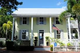 Www.historickeywestinns.com key lime inn 725 truman avenue key west, florida reservations call: Key West Guide Tipps Fur Floridas Bunteste Insel Black Dots White Spots