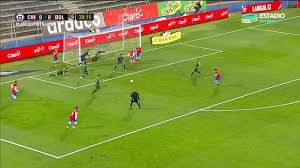 Bolivia fue una fortaleza defensiva y sumó este martes su primer punto como visitante en las eliminatorias para el mundial rusia 2018, al igualar sin goles ante chile en santiago por la jornada 8. Chile Vs Bolivia En Vivo Sagredo Evito El 1 0 A Favor De Los Chilenos Por Eliminatorias Qatar 2022 Video Futbol Internacional Depor