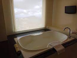 Shopping is brought to a whole new level, literally, at premium outlets genting highlands, which has the title of being southeast asia's first hilltop shopping centre, and at 600,000 square feet, it's an impressive one indeed. Nice Bathtub Picture Of Genting Grand Resorts World Genting Genting Highlands Tripadvisor