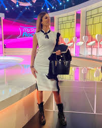 Μια ζακέτα στάθηκε αφορμή για να ανάψουν τα αίματα. Apo To My Style Rocks Sto Survivor Ola Osa Den Gnwrizeis Gia Thn Xristina Kefala Poy Eisebale Sto Rialiti