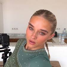 Ruby Evans's Instagram, Twitter & Facebook