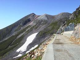10:51 登山 mountain climbing 19 591 просмотр. å¹³æ¹¯æ¸©æ³‰ã‚'ãƒ™ãƒ¼ã‚¹ã«ä¹—éžå²³å±±é ‚ã‚'ç›®æŒ‡ã™è»½ç™»å±± 3000mã‹ã‚‰ã®çµ¶æ™¯ãŒæ°—è»½ã«è¦‹ã‚‰ã‚Œã¾ã™ å²é˜œçœŒ Lineãƒˆãƒ©ãƒ™ãƒ«jp æ—…è¡Œã‚¬ã‚¤ãƒ‰