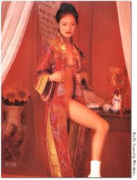 cool18.com 著名女影星舒淇初出道時在台湾成人杂誌里的超大尺度珍贵照片。