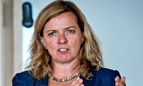 Aase Pedersen's Instagram, Twitter & Facebook