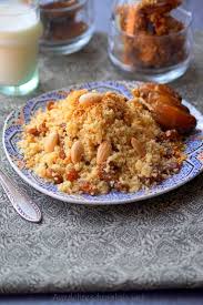 Seffa Couscous Aux Fruits Secs Couscous Recettes De Cuisine Cuisine Orientale