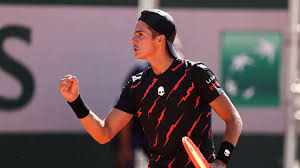 The player takes part in the tournament for the first time. Xa3elshrfaovsm