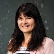 Hurra das Diplom ist da 🍾🎉 Mit dem erfolgreichen Abschluss des Höheren  Wirtschaftsdiploms habe ich einen grossartigen Meilenstein erreicht! Jetzt  ist der Grundstein für die nächsten zwei Jahre…