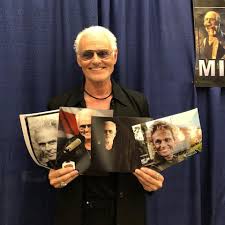 Richard dean anderson (born january 23, 1950) is an american actor and producer. Richard Dean Anderson Michael Des Barris Reunite At Ricc Macgyver Online