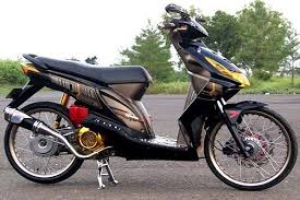 2019 Modifikasi Motor Beat Paling Keren Terbaru Di Indonesia Motor Lowrider Motor Modifikasi