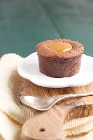 Fondant Au Chocolat Cœur Caramel Au Beurre Sale Recipe Hot Desserts Eat Dessert Fondant Recipe