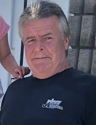 Vic Taylor's Instagram, Twitter & Facebook