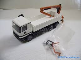 比例模型玩具天地» [CONRAD] BENZ 随车吊atlas 140.1 改Palfinger PK21502