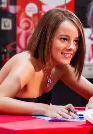 Comment les femmes mûres aiment montrer leurs chattes poilues 13456. Alizee Wikipedia