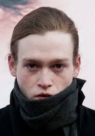 Cast completo Scappa