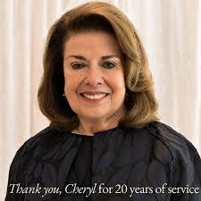 Elizabeth Harling's Instagram, Twitter & Facebook