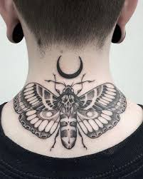 Například za 2 panáky tetování a za 3 panáky věnec. 15 Tattoo Krk Ideas Tetovani Napady Na Tetovani Navrhy Tetovani