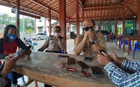 Contoh surat pengunduran diri organisasi dari orang tua. Diduga Terlibat Perselingkuhan Warga Desak Lurah Mangunan Mundur Harianjogja Com
