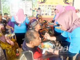 Pusat jagaan seri setia memberikan perkhidmatan yang terbaik untuk ibu anda. Puisi Penghuni Pusat Jagaan Warga Emas Usik Perasaan