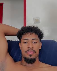 Salut 👋😊, bon début de semaine à toi 🥰👌🤍