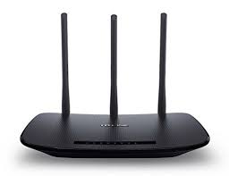Checkitout 300mbps Wireless N Router The Tl Wr940n Creates A Wireless Network With Speed Of Up To 300mbp Wireless Wifi Router Wireless Router Internet Router