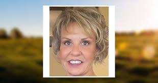 Renee Beck's Instagram, Twitter & Facebook