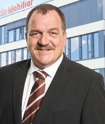 Interview mit Sepp und Bego 4/28 Spielertrainer 1. Mannschaft Eloy Aneas 10  Neuer Donatoren-Vorstand 38