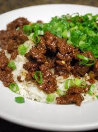 Boeuf A La Coreenne Ajouter Un Peu De Cassonade De Gingembre Frais De Sauce Soja Et Des Flocons De Pime Recette Asiatique Cuisine Asiatique Cuisine Coreenne