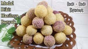 Campurkan tepung ketan dan tepung beras bersama dengan gula, garam, dan vanili,a duk menjadi satu. Cara Membuat Onde Onde Untuk Jualan Ekonomis Untung Banyak Youtube