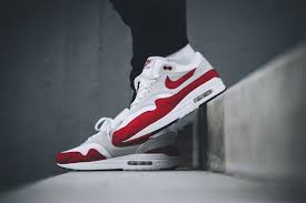 Nike Air Max 1 Anniversary Og Red On Foot Video Detailed Pictures Eu Kicks Sneaker Magazine Nike Air Max Air Max Anniversary Air Max