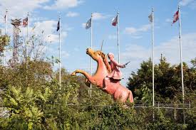 Hey thanks forrest statue vandals. Gov Lee Reverses Position On Proclamation Honoring Kkk Leader Nathan Bedford Forrest The Vanderbilt Hustler