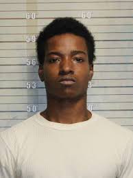 A Cincinnati man that stole roughly $7.4 million in the form of 1,480  fraudulent checks was sentenced to six years in prison. LEARN MORE:  https://bit.ly/4psACTF