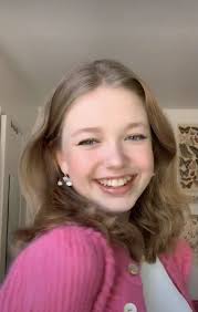 she's definitely a heather💌