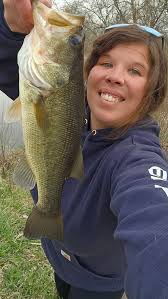 My first bass since I moved to Illinois and it's a biggun!