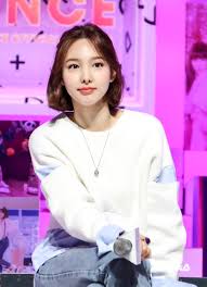 180130 twice vlive channel+ updates with #nayeon selfies#twice #트와이스 #임나연 #나연 #ナヨン #娜璉 #นายอน. M í¬í†  íŠ¸ì™€ì´ìŠ¤ ë‚˜ì—° ë‹¨ë°œ ì—¬ì‹ ìœ¼ë¡œ ë³€ì‹ 