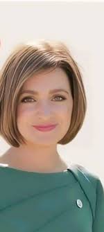 Apropo, unde-i Irina? 🤔 Parcă înainte de alegeri era peste tot —  interviuri, declarații, postări, proteste, promisiuni. După ce partidul ei  a fost exclus, s-a lăsat o liniște de mormânt. Nici un