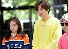 Runningman visit kwangsoo house ep 247. Running Man Pd Hints At The Real Life Chemistry Between Members Jun So Min And Lee Kwang Soo