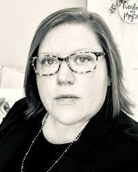 Danielle Reeves's Instagram, Twitter & Facebook