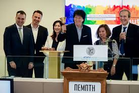 Σε πολύ χαμηλά επίπεδα κινήθηκε το χρηματιστήριο αθηνών μετά την απόφαση της βρετανίας να αποχωρήσει από την εε. O Mixalhs Tsaoysopoylos Anebase Tis Metoxes Sto Xrhmatisthrio A8hnwn