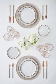 Place Setting Designs In 2020 Table Setting Design Table Plate Setting Table Setting Decor