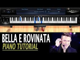 Soldi e ed un vestito da sfilata a e io che c'ho un vuoto dentro f#m tu bella e rovinata d/a e da quella storia che ti ha fatto male e ti ha cambiata d e a f#m ma adesso. Bella E Rovinata Piano Tutorial Irama How To Play Youtube