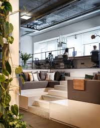 Inside Circle Line Interiors Incredible Office In 2020 Office Interior Design Modern Modern Office Space Office Interior Design