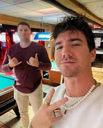 Devan Sanders (@devansanders) • Instagram ਫੋਟੋਆਂ ਅਤੇ ਵੀਡੀਓਜ਼