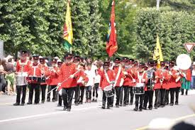 Când începe şcoala şi când vor fi vacanţele. Parada De La Sfarsitul Anului Scolar Crestem Oameni