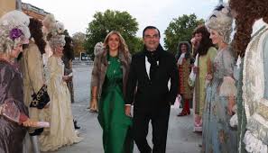 تحدث أسطورة صناعة السيارات لبناني الأصل، كارلوس غصن، لأول مره منذ اعتقاله في اليابان قبل 7 أسابيع، وقال إنه بريء وأنه اُتهم زورا وبالخطأ، فيما يتخوف مُحاموه أن يستمر حجزه لـ 6. Ø§Ù„Ù‡Ø§Ø±Ø¨ ÙƒØªØ§Ø¨ ÙØ±Ù†Ø³ÙŠ ÙŠØ±ÙˆÙŠ Ø±Ø­Ù„Ø© ØµØ¹ÙˆØ¯ ÙˆÙ‡Ø¨ÙˆØ· ÙƒØ§Ø±Ù„ÙˆØ³ ØºØµÙ†