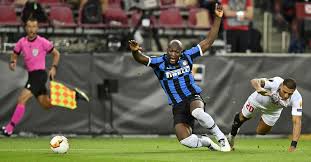 Lukaku играет с 2019 в интернационале (интер). Romelu Lukaku Dinamo Kiev Ot Shurika