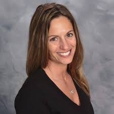 Dee Webster's Instagram, Twitter & Facebook