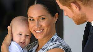 © imago/future image international prinz harry (l.) mit seinem bruder prinz william, dessen ehefrau herzogin kate und den kindern prinzessin charlotte und prinz george. Meghan Markle Und Sohn Archie Planen Die Herzogin Und Prinz Harry Weitere Kinder Boulevard